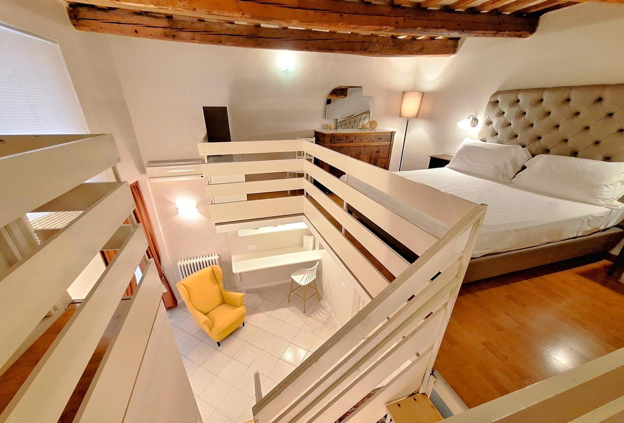 Lauri 3*