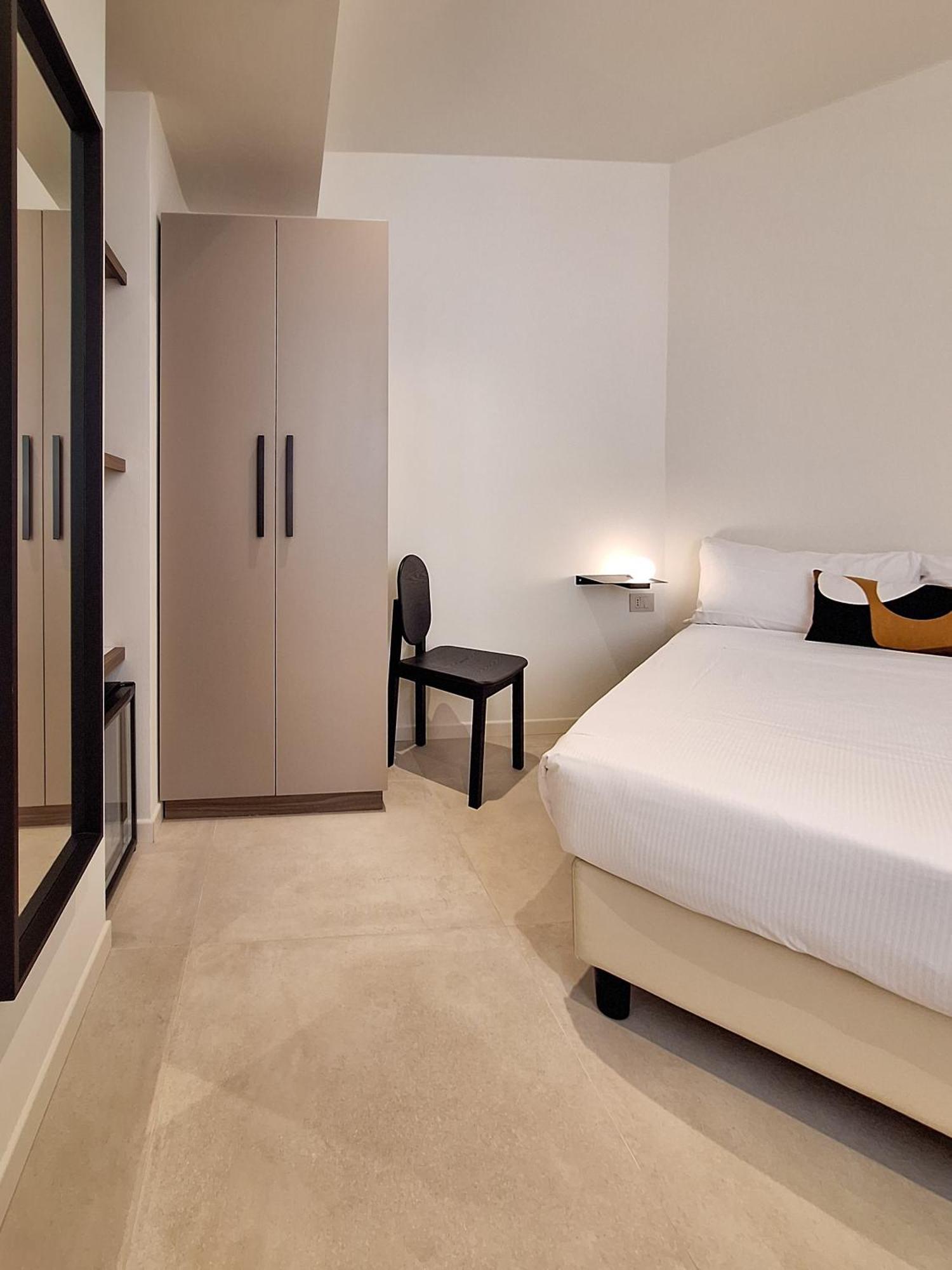 Lauri Hotel 3*