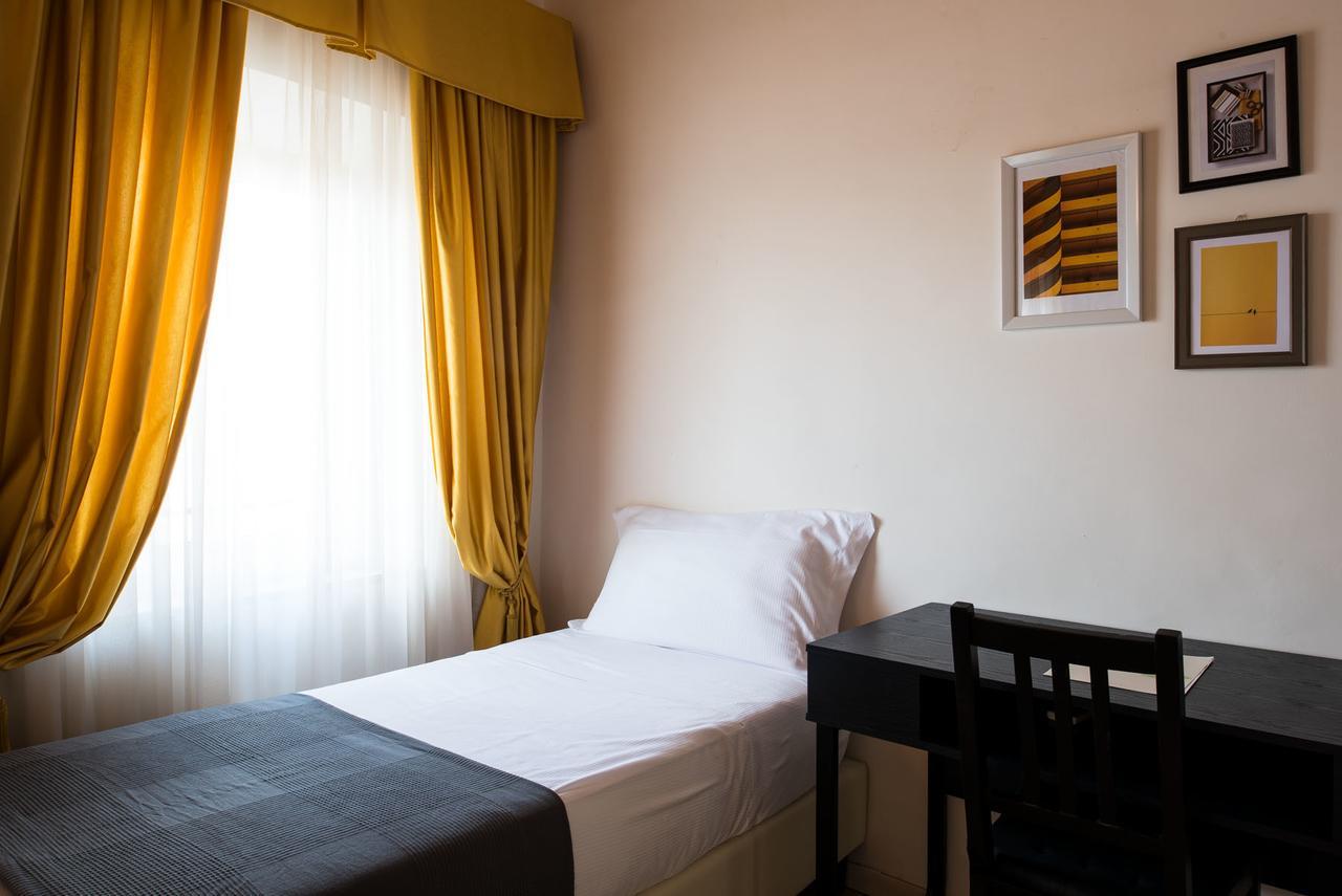 Hotel Lauri